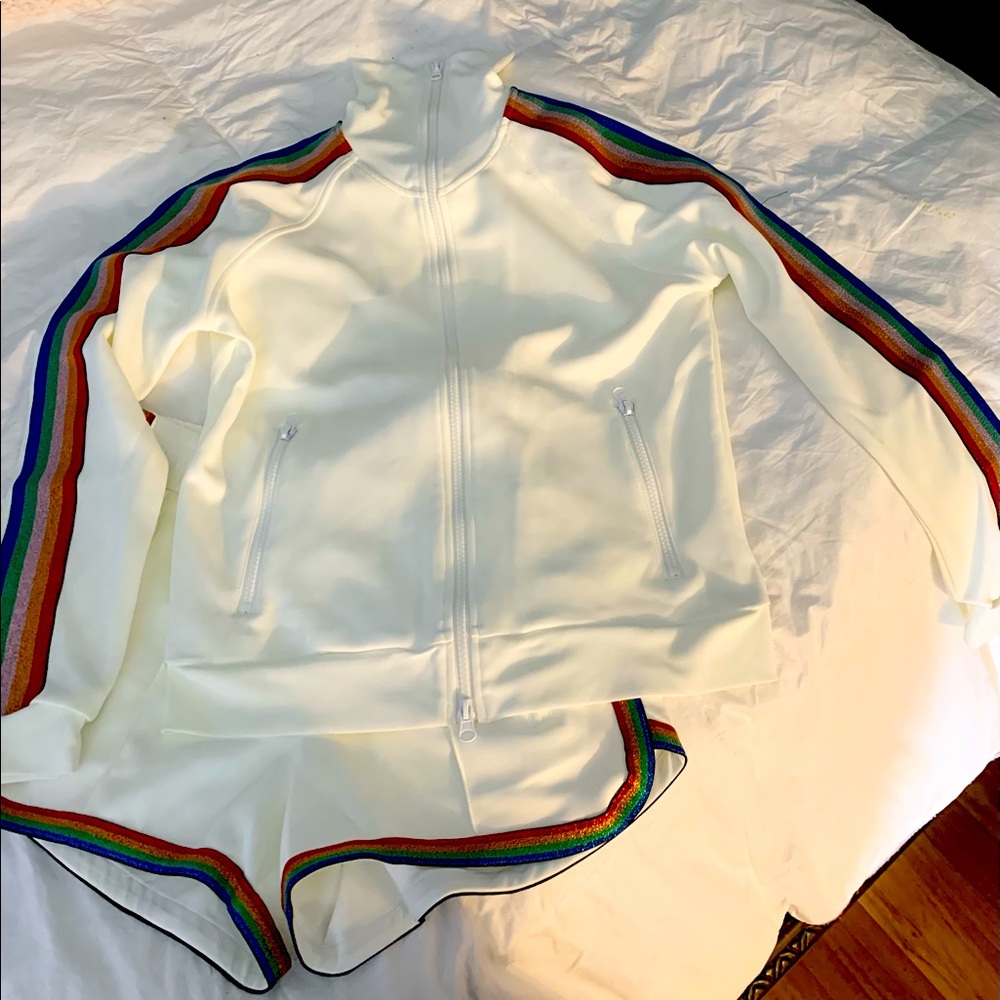 NWT Two piece short jacket set!